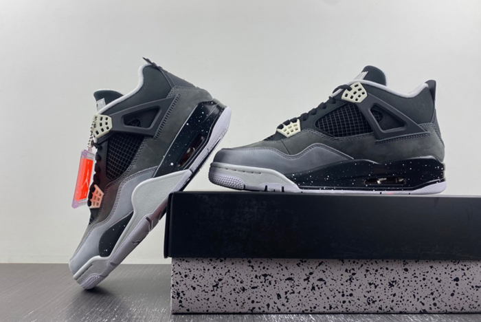 Jordan 4 Retro Fear Pack Men