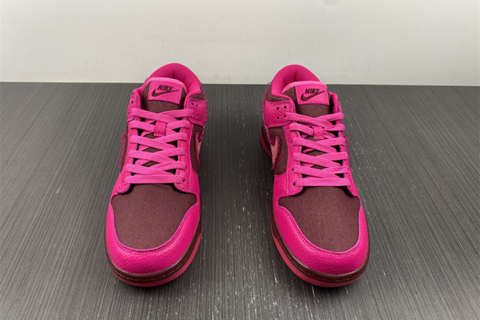 Nike Spruces Up Its Dunk Low