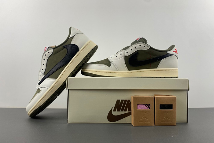 Travis Scott x Air Jordan 1 Low OG Medium Olive DM7866-200