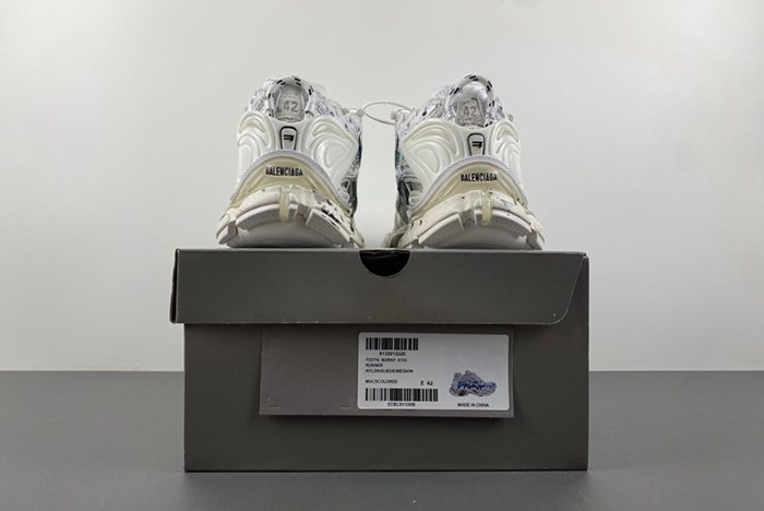 BALENCIAGA -Runner 7.0 blue letters 772774 W3RNY 0133