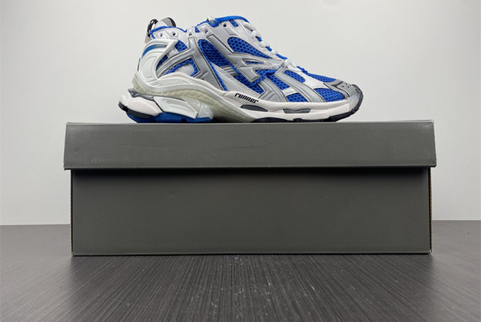 BALENCIAGA -Runner WHITE SAPPHIRE BLUE 677403 W3R83 4912