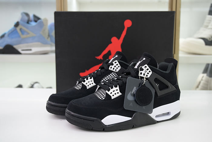 AIR JORDAN 4 RETRO