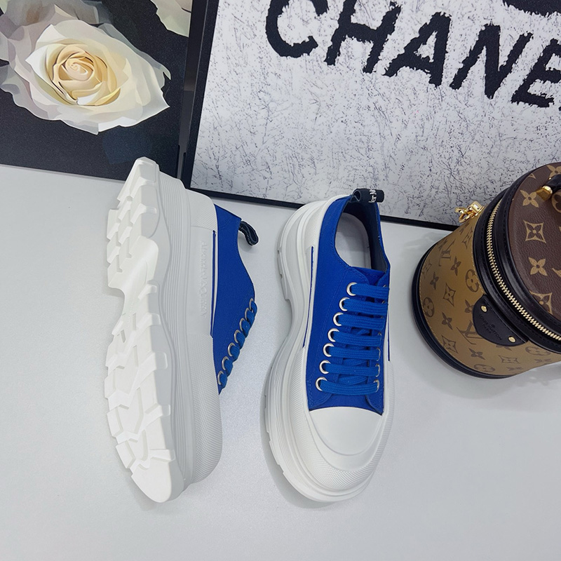 Alexander McQueen Royal blue