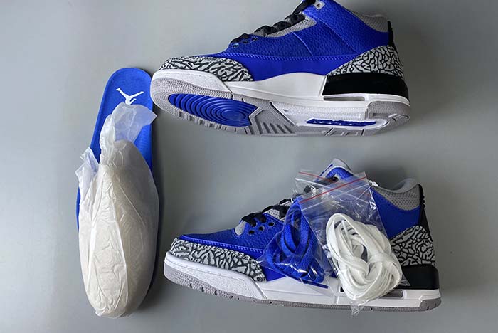 Air Jordan 3 “Varsity Royal” CT8532-400
