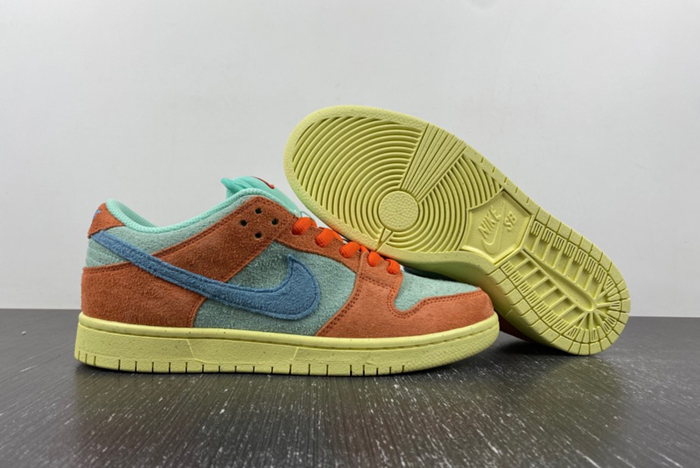 Nike SB Dunk Low Orange Emerald Rise DV5429-800
