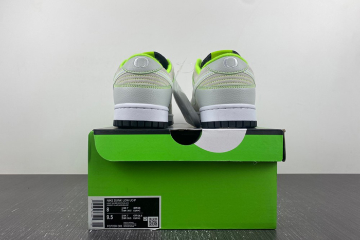 Nike Dunk Low University of Oregon PE (2023)  FQ7260-001