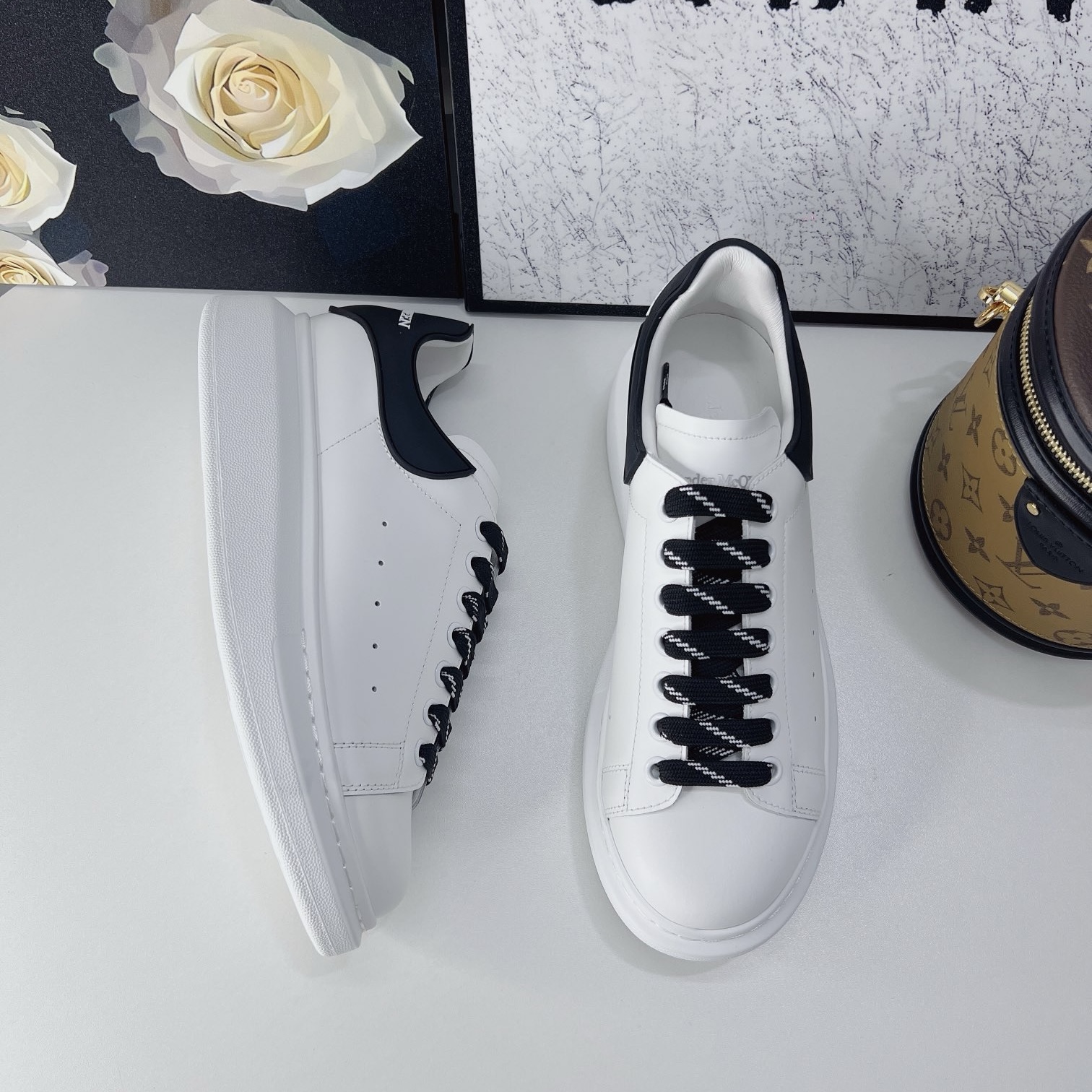 Alexander McQueen BLACK TAIL