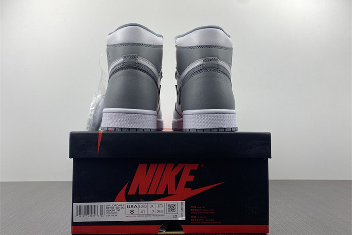 Air Jordan 1 High OG “Stealth” 555088-037