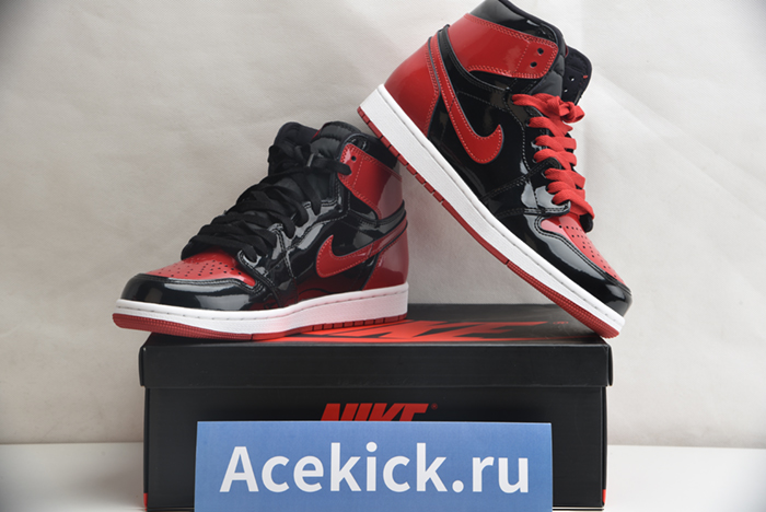 Air Jordan 1 High OG “Bred Patent” 555088-063