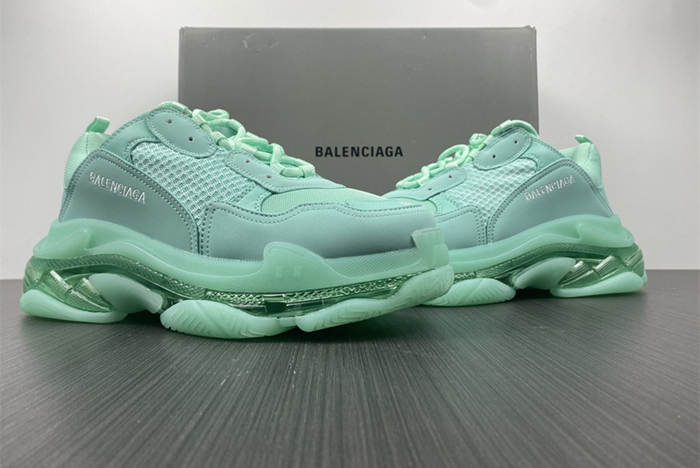 Balenciaga Triple S Black Sneaker 541624 W2GA1 4500