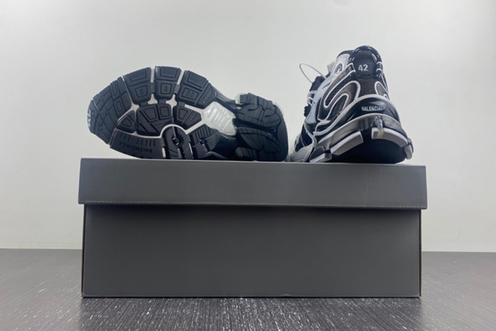 Balenciaga 7.5-2 black white 779066-W3RBXP-0213