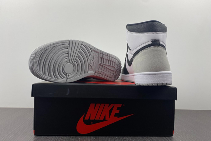 Air Jordan 1 HIGH AJ1 "Bleached Coral" 555088-108