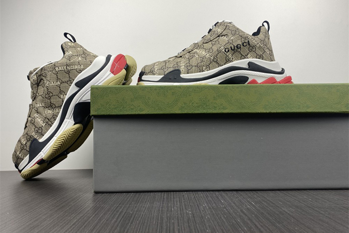 *BALENCIAGA 1.0 681067 ULZ10 9795