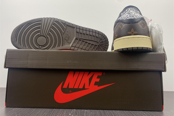 Air jordan 1 Low OG  CM7866-126