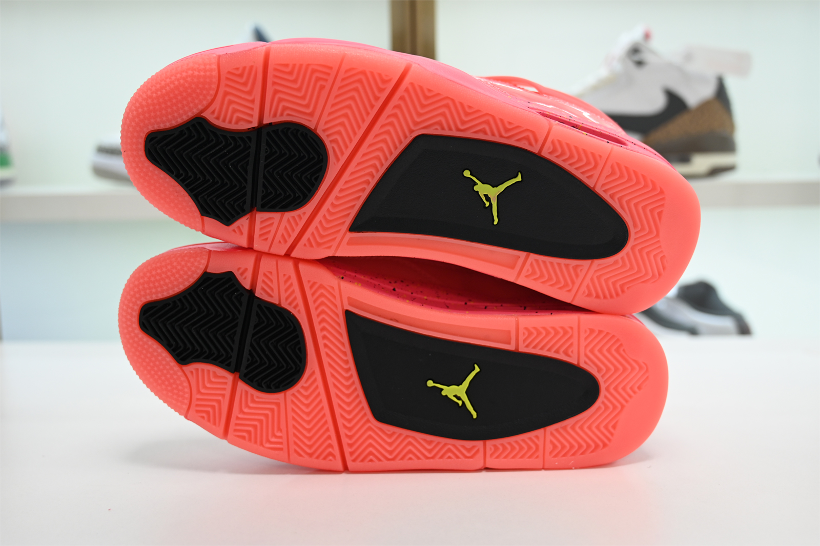 NIKE AIR JORDAN 4 RETRO HOT PUNCH (W) AQ9128-600