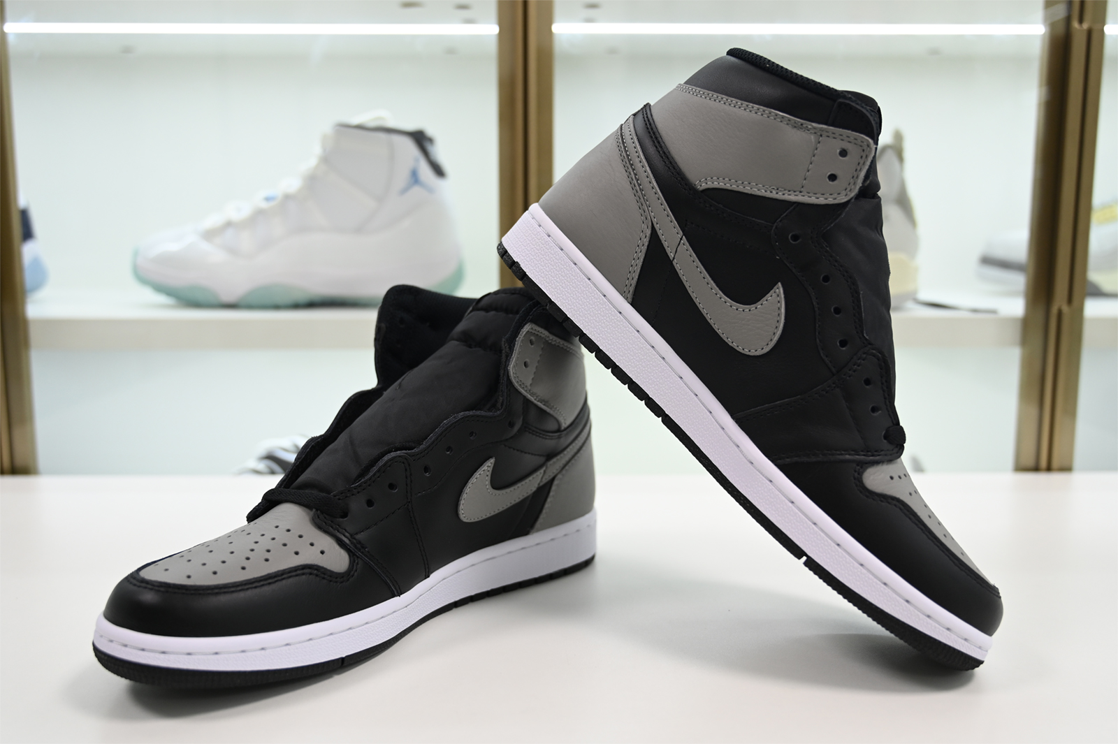 Air Jordan 1 Retro High OG Shadow Black Grey 555088-013