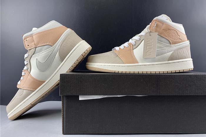 Air Jordan 1 Mid Air Jordan 1 CV3044-100