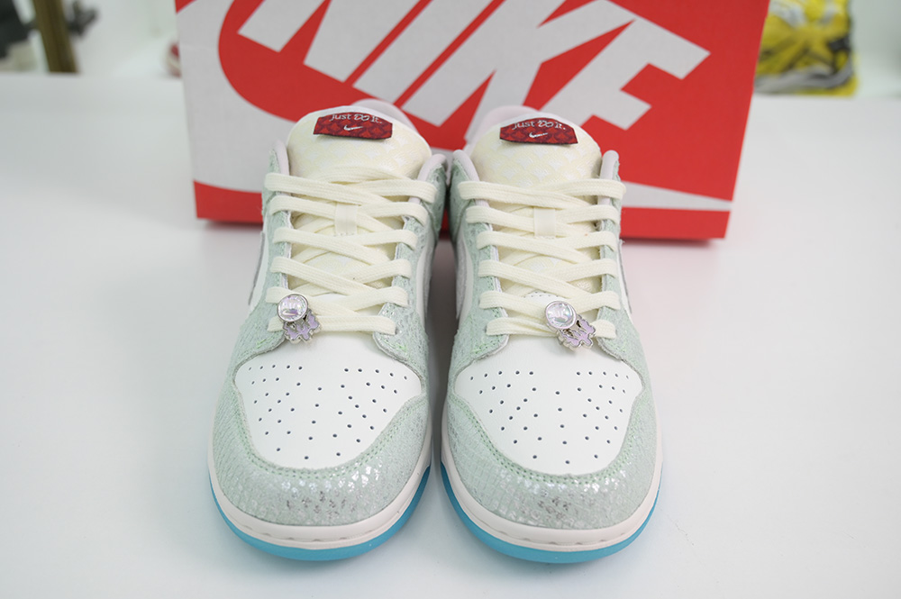 Nike Dunk Low LX Year of the Dragon (2024) FZ5065-111