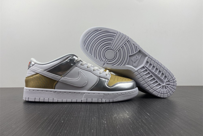 Nike Dunk Low WMNS “Metallic” DH4403-700