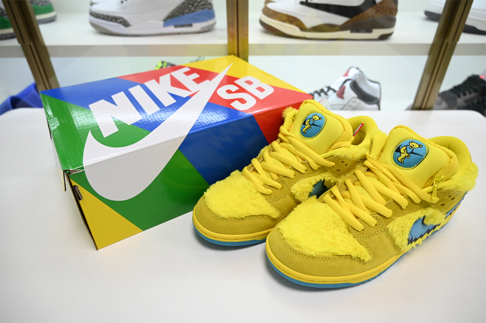Grateful Dead x Nike SB Dunk Low“ Yellow Bear” CJ5378-700