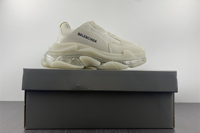 Balenciaga Triple S Black Sneaker 544351 W1084 0315