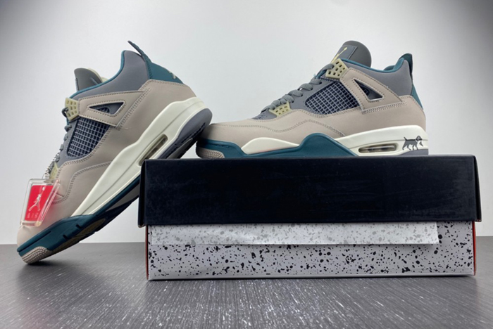 Air Jordan 4 SECRAFT DV3742-021-2