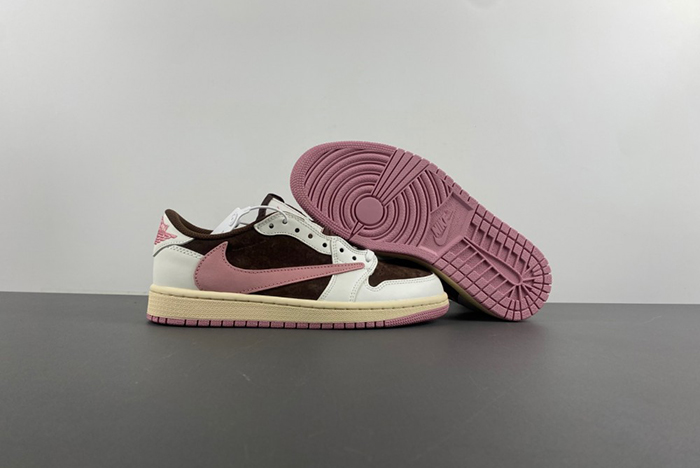 Travis Scott x Air Jordan 1 Low OG DZ4137-206