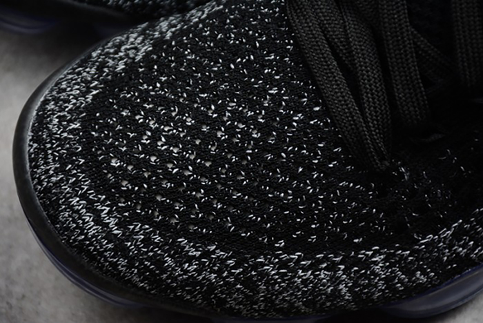 Nike Mens Air VaporMax Flyknit 2.0 Hot Punch 942842-003