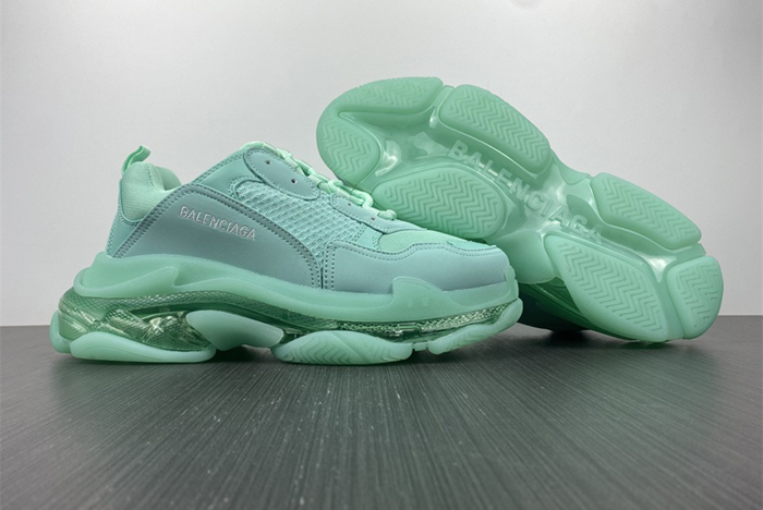 Balenciaga Triple S Black Sneaker 541624 W2GA1 4500