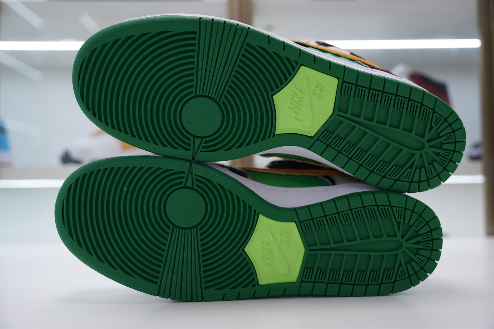 NIKE SWOOSH BEN JERRY