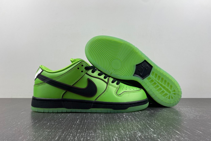 THE POWERPUFF GIRLS X DUNK LOW PRO SB QS 