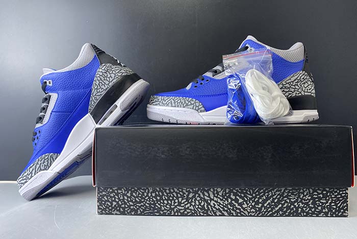 Air Jordan 3 “Varsity Royal” CT8532-400
