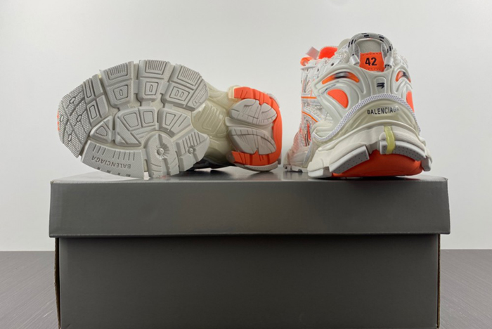 BALENCIAGA -Runner 7.0 877403 W1RB2 2115