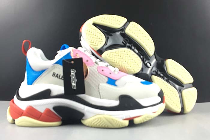 BALENCIAGE TRIPLE TRAINER 584088 W06E2 1150