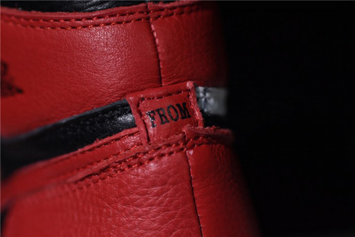 Air Jordan 1 Retro OG High Homage To Home AR9880-023