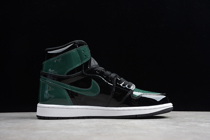 Air Jordan 1 High OG "Solefly Friends & Family" - AV3905-038