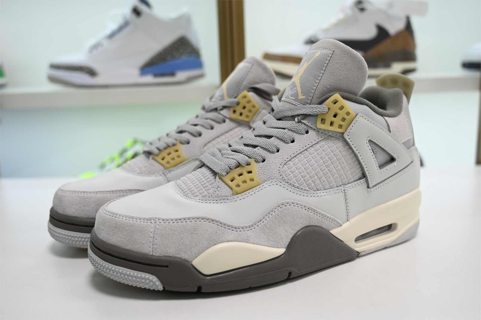 Air Jordan 4 SE Craft “Photon Dust” DV3742-021