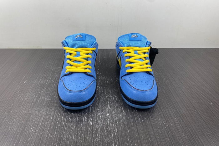 The Powerpuff Girls x Nike SB Dunk Low Bubbles FZ8320-400