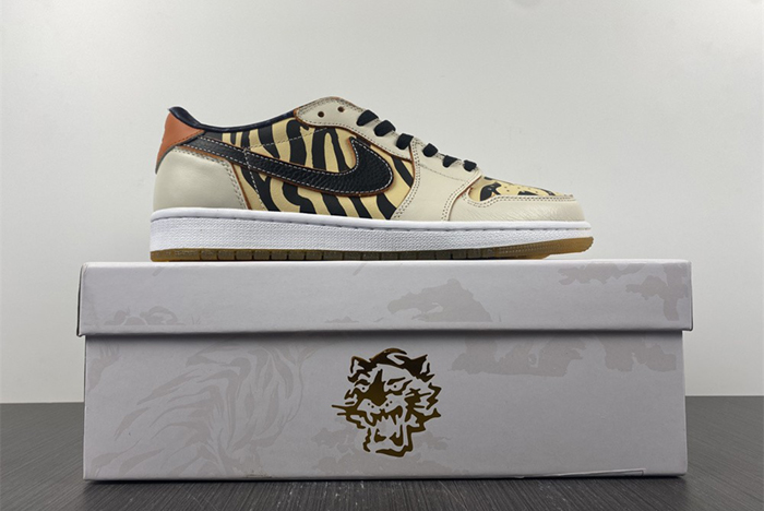 Air Jordan AJ1 Low OG   DH6932-100