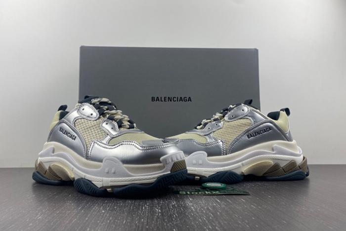 BALENCIAGA silver grey 524039 W2FS2 8106
