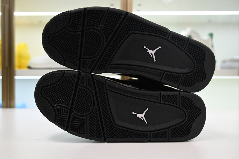 Air Jordan 4 “Black Cat” CU1110-010