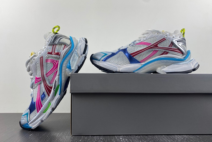 BALENCIAGA -Runner 7.0   772774 W3RBW 9645