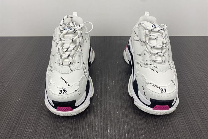 Balenciaga Triple S Black Sneaker  524039 W2FA4 9155