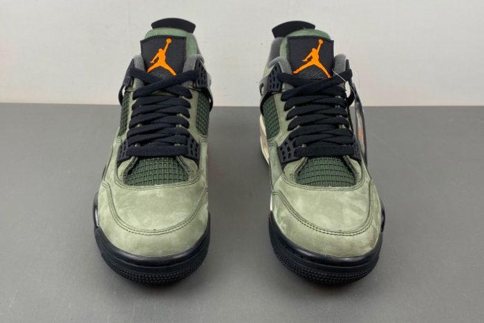 Jordan 4 Retro OG SP Undefeated (2025) IB1519-200