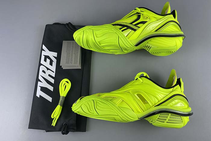 Balenciaga Green Tyrex Sneakers 617535 W2UA1 7320