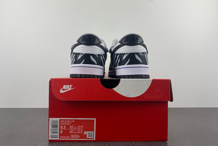 Nike Dunk Low EMB x NBA