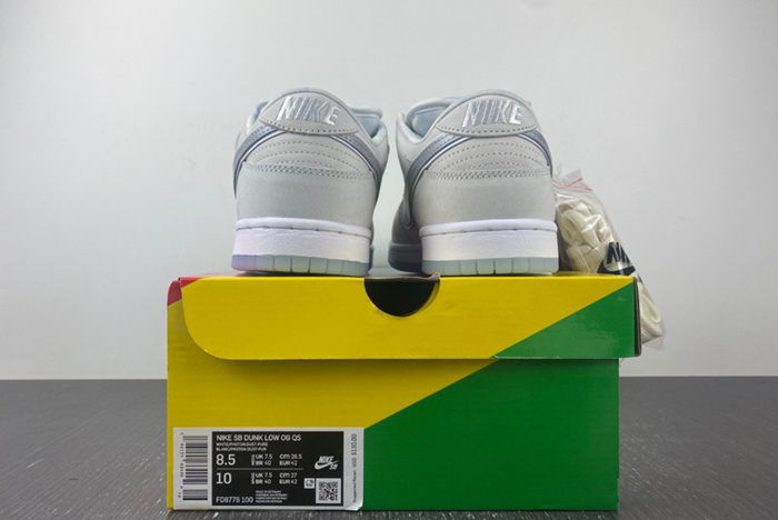 Nike SB Dunk Low White Lobster FD8776-100