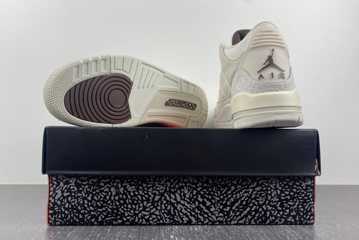 Travis Scott x Air Jordan 3 Palomino 136064-668