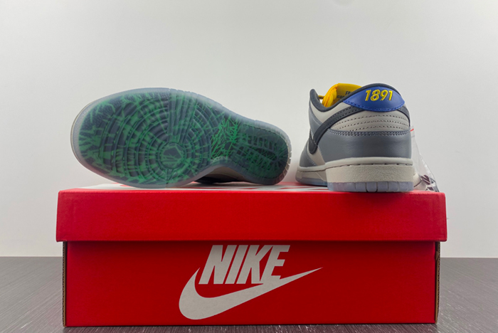 Nike Dunk Low North Carolina A&T DR6187-001