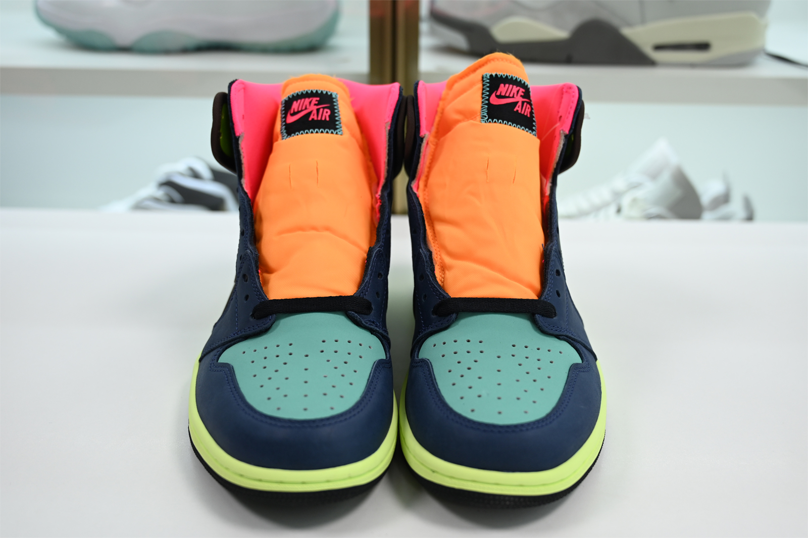 Jordan 1 High OG “Bio Hack” 555088-201